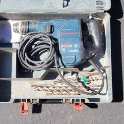 Boschhammer 1123VS 120V Rotary Hammer Drill With Bits And Case