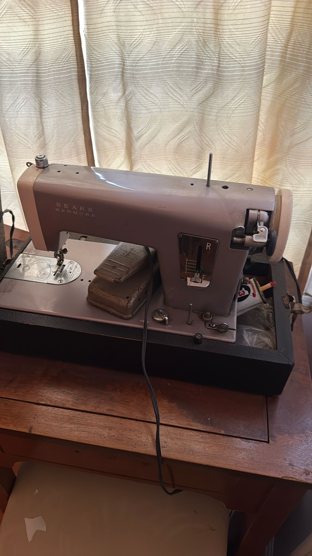 Sears Kenmore 1960s Sowing Machine
