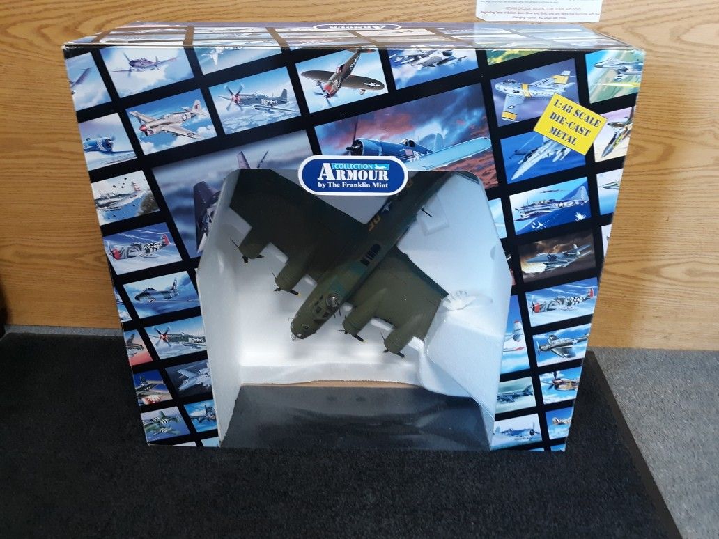 Franklin Mint Armour Collection B-17 Bomber Plane