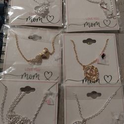 6pcs.  Necklaces  I Love Mom