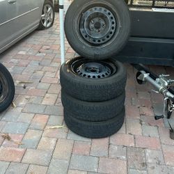 195/65 R15 95H Tires Semi Used