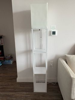 Column floor lamp
