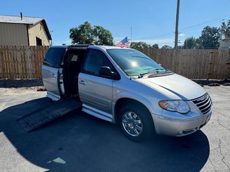 2007 Chrysler Town & Country
