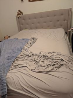 Queen bed