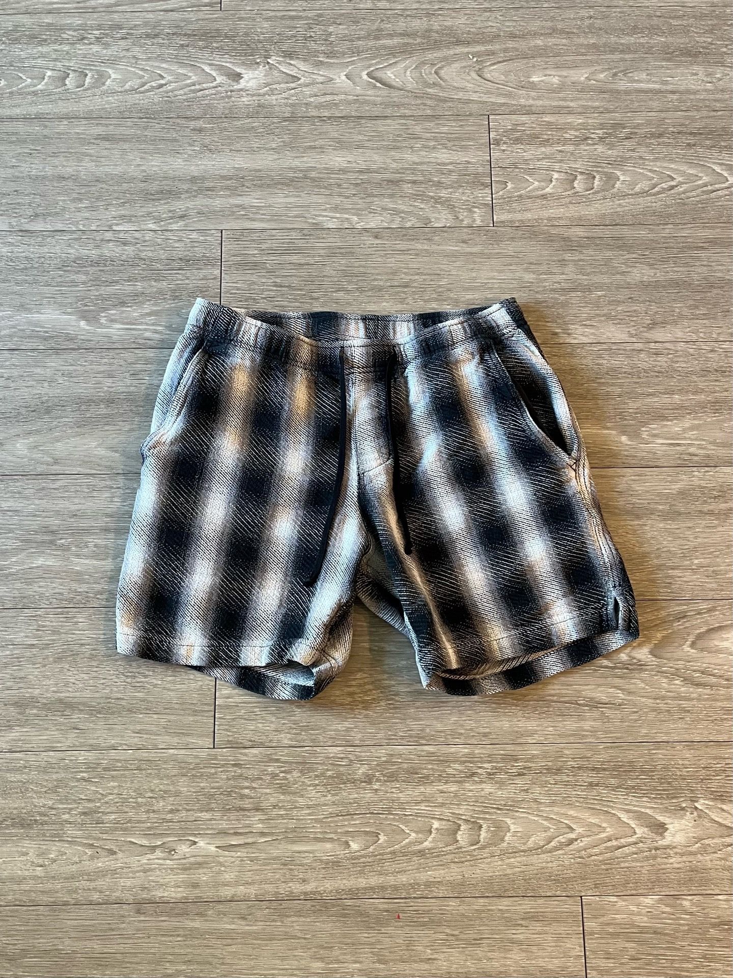 General Admission Plaid Shorts Medium