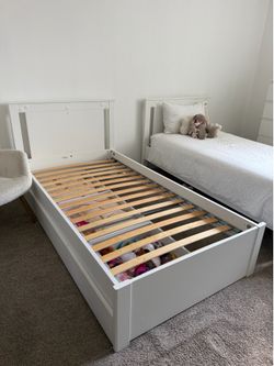 IKEA bed SONGESAND