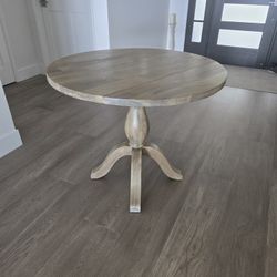 36" Oak Round Table With Pedestal Base 