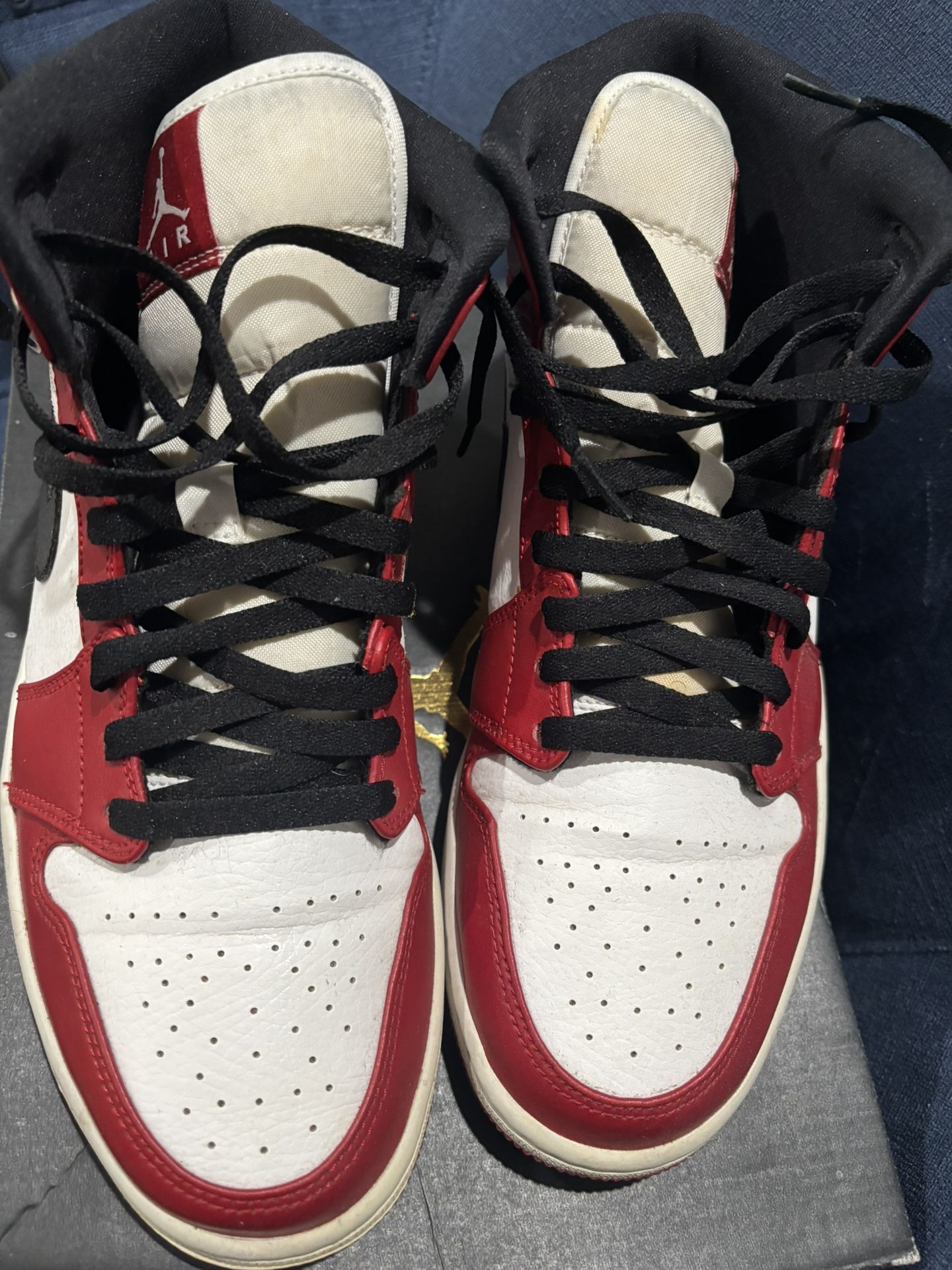 Men’s Jordan 1 Mid Size 10.5