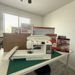 HUSQVARNA DESIGNER TOPAZ 40 Sewing & Embroidery Machine