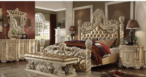 Elegant Bedroom Set!