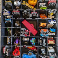 Hot Wheels Case With Vehicles