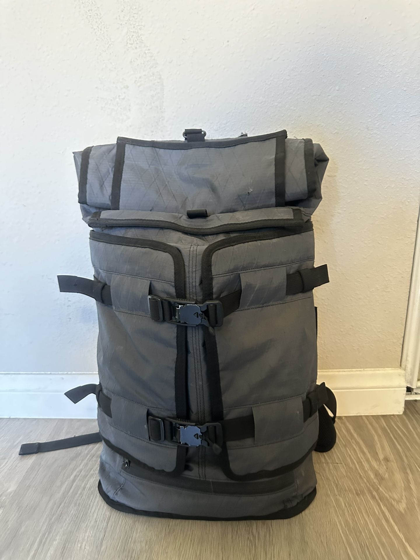 Mission Workshop Messenger Backpack