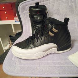 NIKE. AIR JORDAN THESE SHOES ARE USED BUT THEY WILL WEAR LIKE NEW.. WILL NOT LAST LONG PRICE IS FIRM.AND THATS  LOWER THAN FAIR MARKET Value   