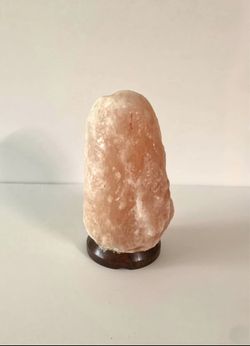 NEW Himalayan Salt Lamp