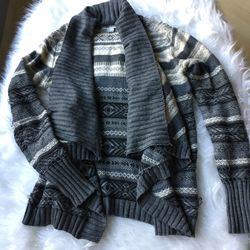 Forever 21 Grey Print Cardigan Sweater