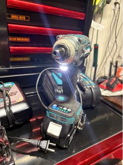 Makita 18 v 1/2 impact drill
