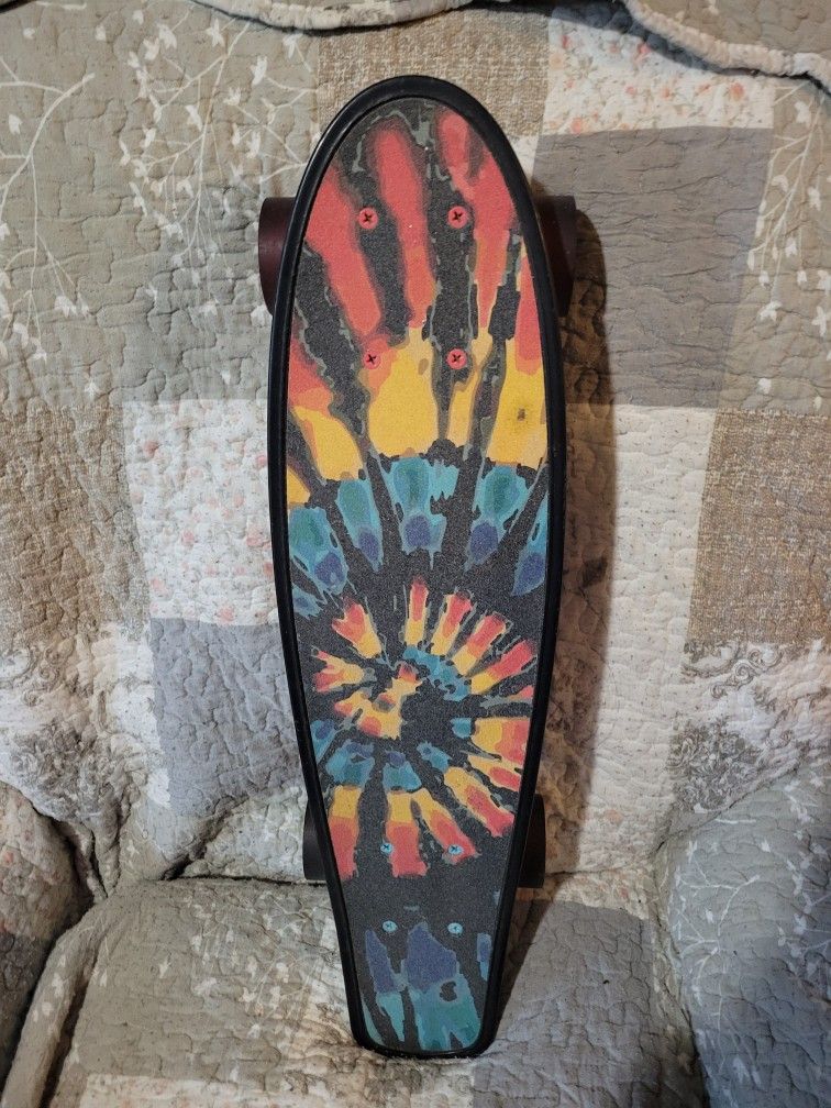KRYPTONICS BRAND 22"INCH TIE-DYE DESIGNED SKATEBOARD