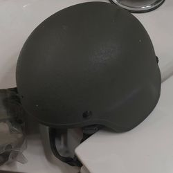 Military Advanced Combat Helmet (ACH)