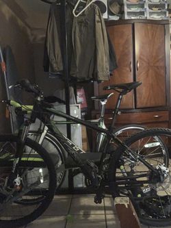 Shadow nine good condition lights including disc brakes $400