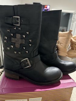Women’s biker style boots