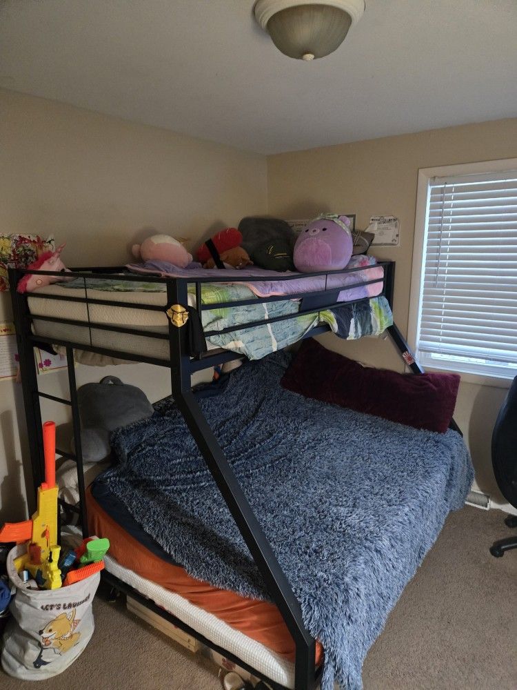 Metal Frame Bunk Bed Twin Over Queen