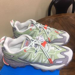 Tenis Nuevos Size 9.5 De Hombre Marca Adidas New Never Used