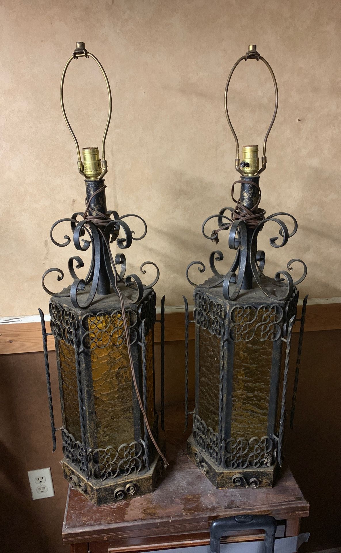 Amber Stain Glass lamps