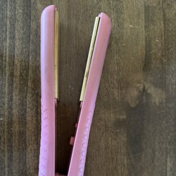 Nume Hair Straightener 