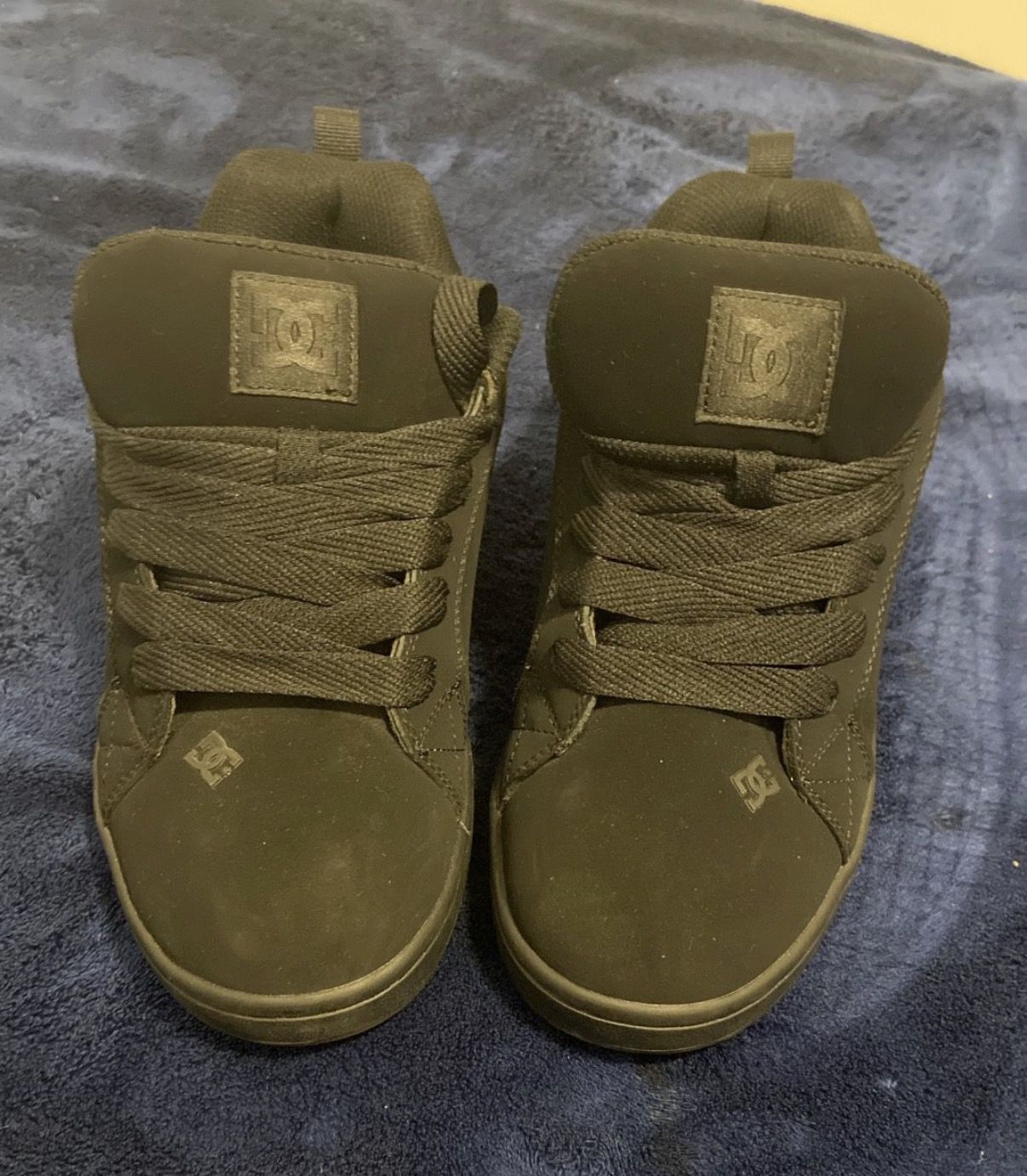 DC SHOES