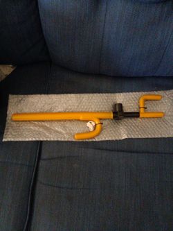 Steering wheel lock