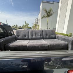 Pull Out Couch (want gone ASAP)