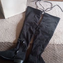 Woman's Boots Good Condition Size 9 1/2 $10.00