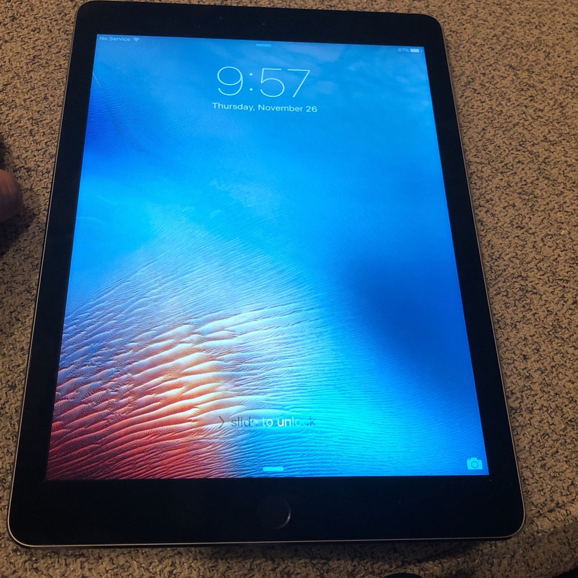 iPad Air 2 Cellular 16gb . Used Only A Few Times . Practically New . Everything Works Great .