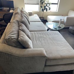 Super Comfortable Couch 