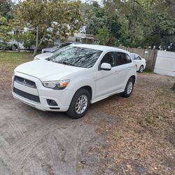 2011 MITSUBISHI OUTLANDER