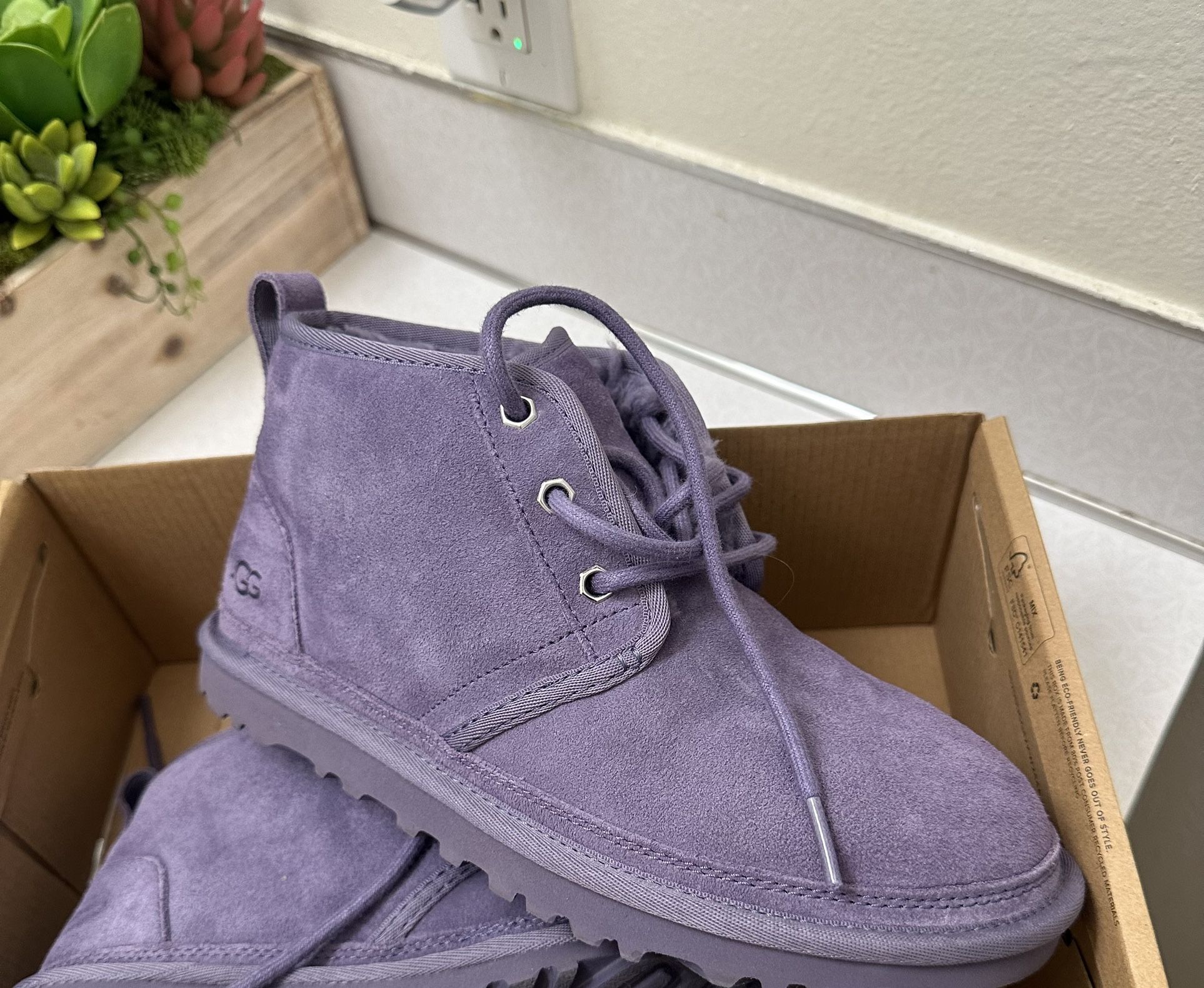 Barely worn Uggs