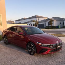 Practically NEW 2025 Hyundai Elantra