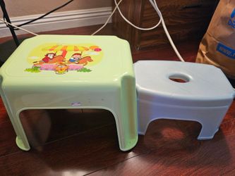 Kids Plastic Step Stools Set of 2