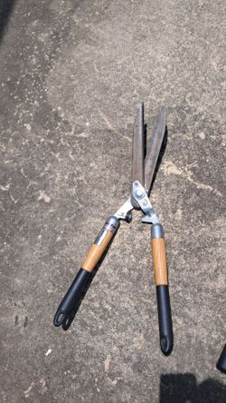 Craftsman pruning shears