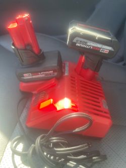 Milwaukee m12 5.0 batteries and charger