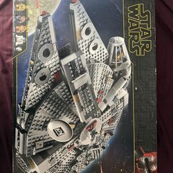 LEGO Star Wars: Millennium Falcon (75257) New Never Used Open Box