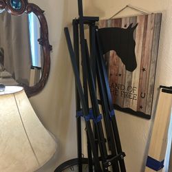 FULL SZ BED FRAME /BASE 