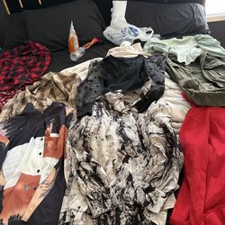 Women’s Clothing Bundle (10+ Pieces) – Gently Used