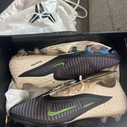 Kobe Bryant x Nike phantom 6 low elite FG SE “Phantom Black”  