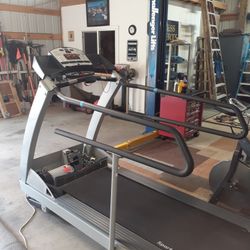 SportsArt 6320 Treadmill