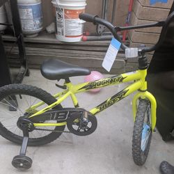 Huffy Rock  "18" Inch Boys Bike 
