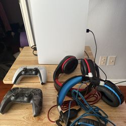 PS5 With 2 Controllers 
