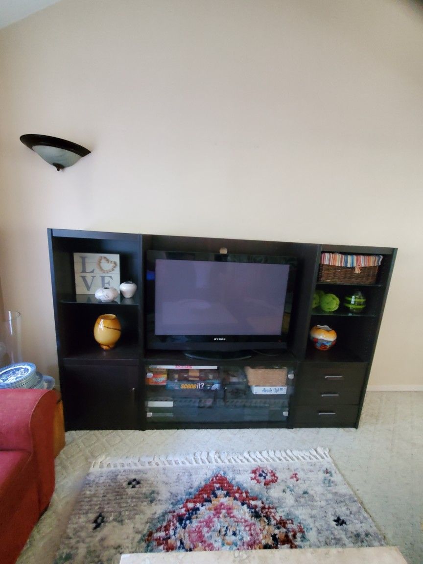 FREE Entertainment TV Media Center Furniture