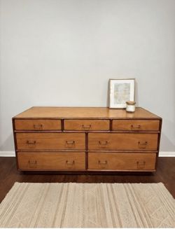 Solid Wood 9-Drawer Dresser – Great Condition
