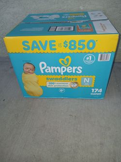 Diapers Pampers 